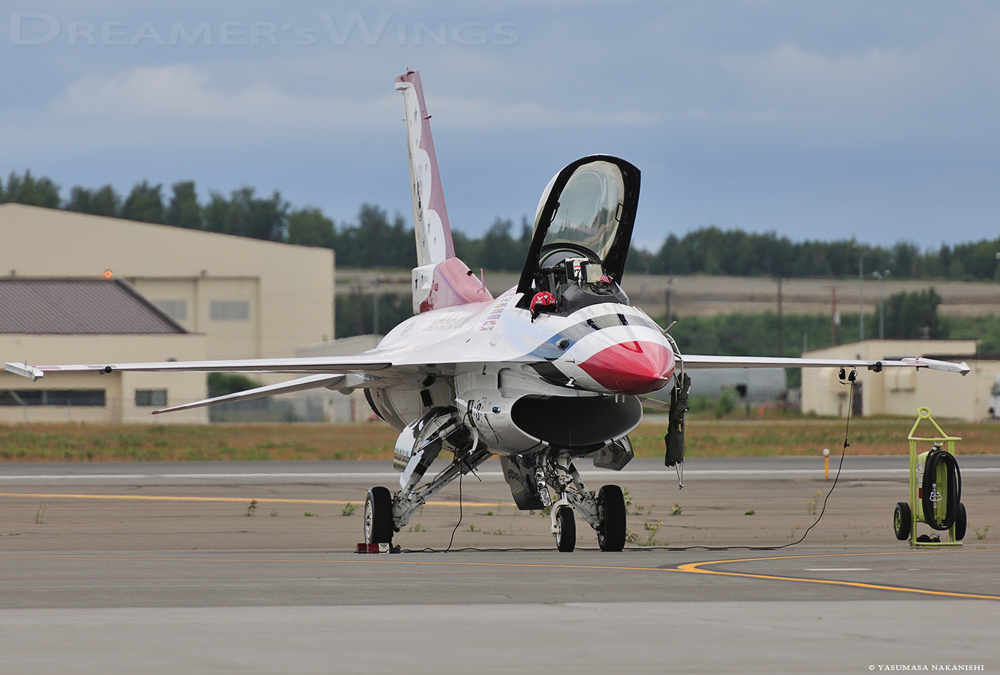 Thunderbirds - Lockheed Martin F-16C Fighting Falcon Thunderbirds - Lockheed Martin F-16C Fighting Falcon