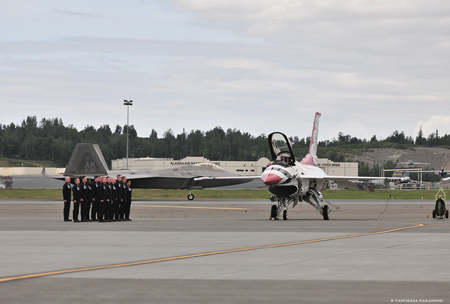 Thunderbirds - Lockheed Martin F-16C Fighting Falcon