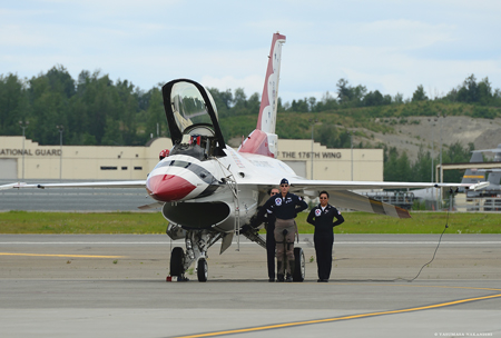 Thunderbirds - Lockheed Martin F-16C Fighting Falcon