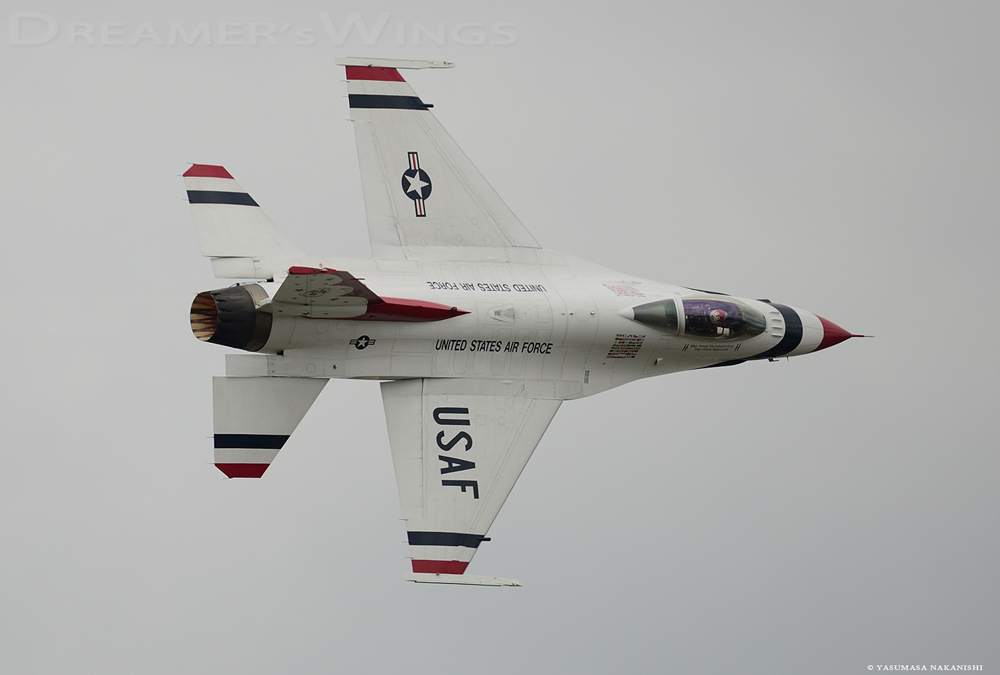 Thunderbirds - Lockheed Martin F-16C Fighting Falcon Thunderbirds - Lockheed Martin F-16C Fighting Falcon