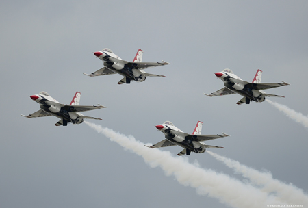 Thunderbirds - Lockheed Martin F-16C Fighting Falcon