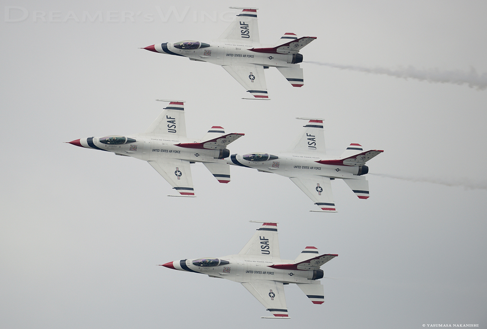 Thunderbirds - Lockheed Martin F-16C Fighting Falcon Thunderbirds - Lockheed Martin F-16C Fighting Falcon