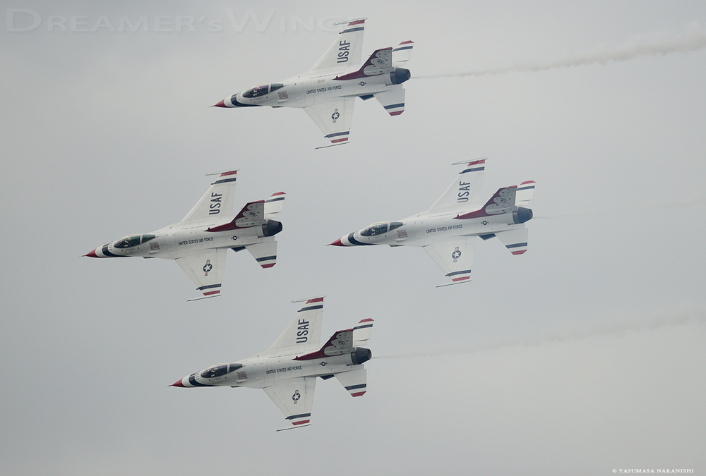 Thunderbirds - Lockheed Martin F-16C Fighting Falcon Thunderbirds - Lockheed Martin F-16C Fighting Falcon
