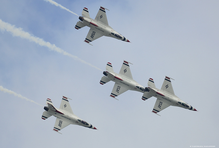 Thunderbirds - Lockheed Martin F-16C Fighting Falcon