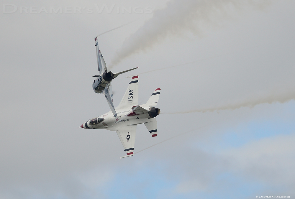 Thunderbirds - Lockheed Martin F-16C Fighting Falcon Thunderbirds - Lockheed Martin F-16C Fighting Falcon