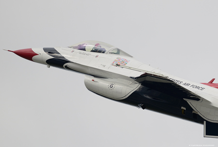 Thunderbirds - Lockheed Martin F-16C Fighting Falcon
