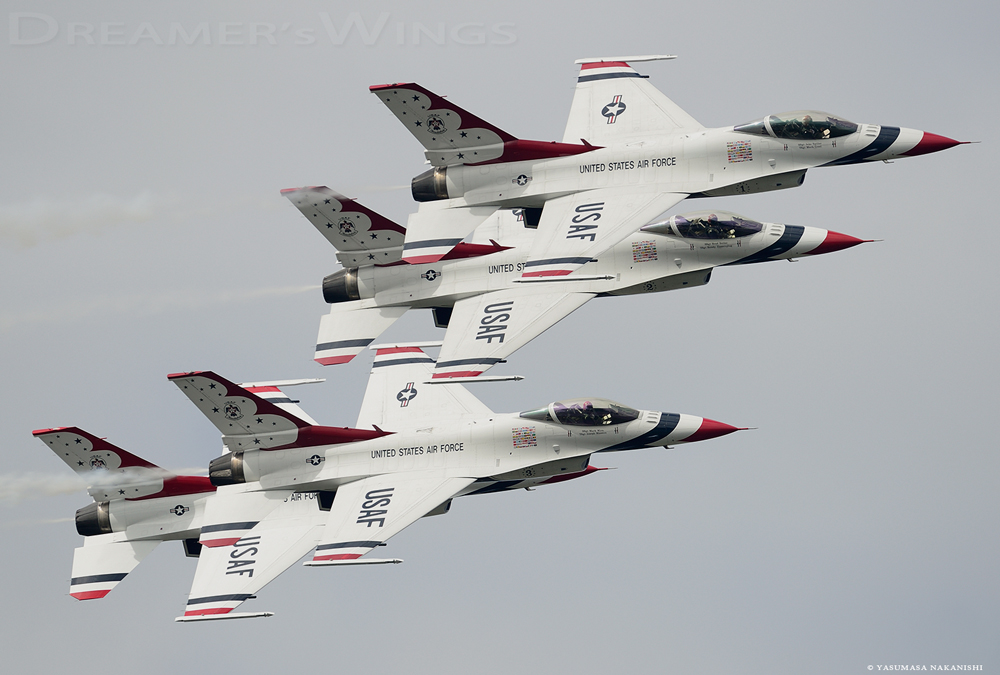 Thunderbirds - Lockheed Martin F-16C Fighting Falcon Thunderbirds - Lockheed Martin F-16C Fighting Falcon