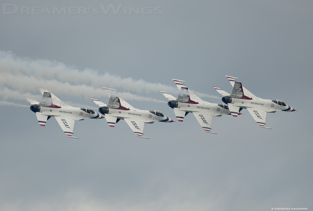 Thunderbirds - Lockheed Martin F-16C Fighting Falcon Thunderbirds - Lockheed Martin F-16C Fighting Falcon