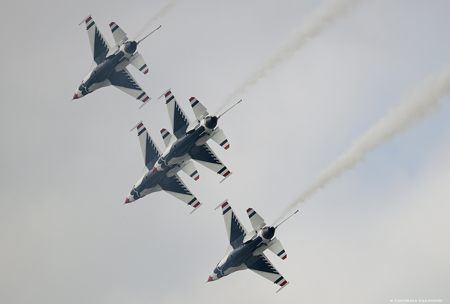Thunderbirds - Lockheed Martin F-16C Fighting Falcon