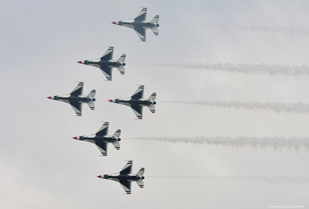 Thunderbirds - Lockheed Martin F-16C Fighting Falcon