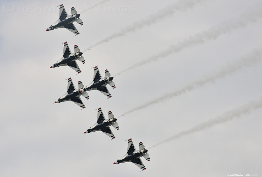 Thunderbirds - Lockheed Martin F-16C Fighting Falcon Thunderbirds - Lockheed Martin F-16C Fighting Falcon
