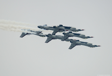 Thunderbirds - Lockheed Martin F-16C Fighting Falcon