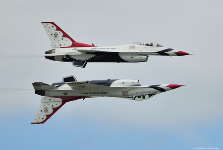 Thunderbirds - Lockheed Martin F-16C Fighting Falcon