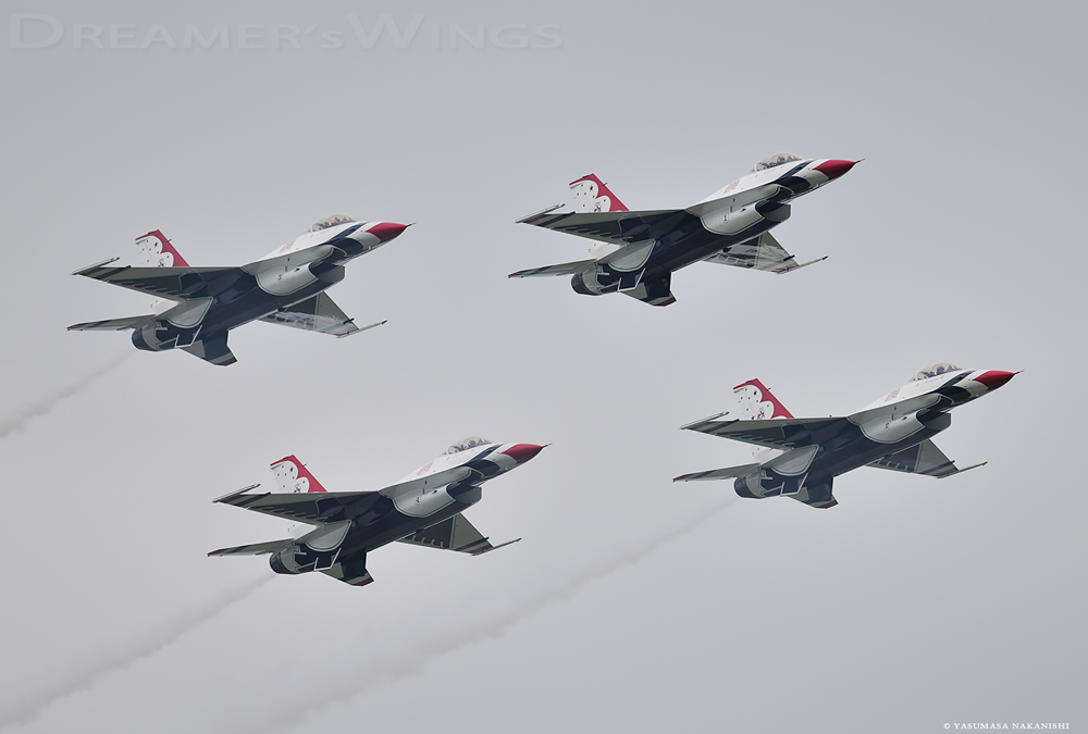 Thunderbirds - Lockheed Martin F-16C Fighting Falcon Thunderbirds - Lockheed Martin F-16C Fighting Falcon