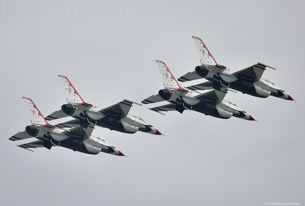 Thunderbirds - Lockheed Martin F-16C Fighting Falcon Thunderbirds - Lockheed Martin F-16C Fighting Falcon