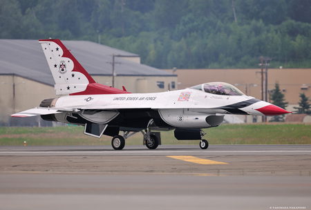 Thunderbirds - Lockheed Martin F-16C Fighting Falcon