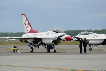 Thunderbirds - Lockheed Martin F-16C Fighting Falcon