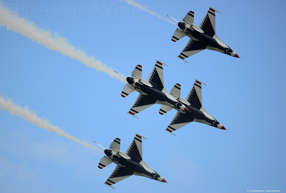 Thunderbirds - Lockheed Martin F-16C Fighting Falcon Thunderbirds - Lockheed Martin F-16C Fighting Falcon