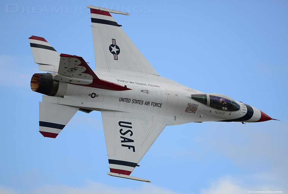 Thunderbirds - Lockheed Martin F-16C Fighting Falcon Thunderbirds - Lockheed Martin F-16C Fighting Falcon