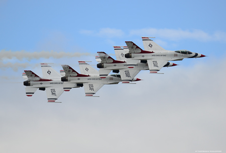 Thunderbirds - Lockheed Martin F-16C Fighting Falcon