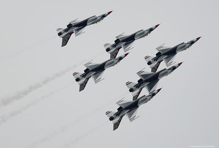 Thunderbirds - Lockheed Martin F-16C Fighting Falcon